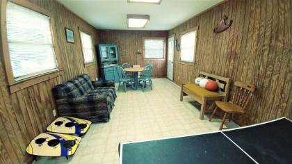 RB Cowboy Cabin - image 13