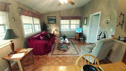 RB Cowboy Cabin - image 8
