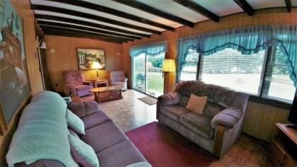 RB Ranch House - image 10