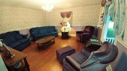 RB Ranch House - image 13