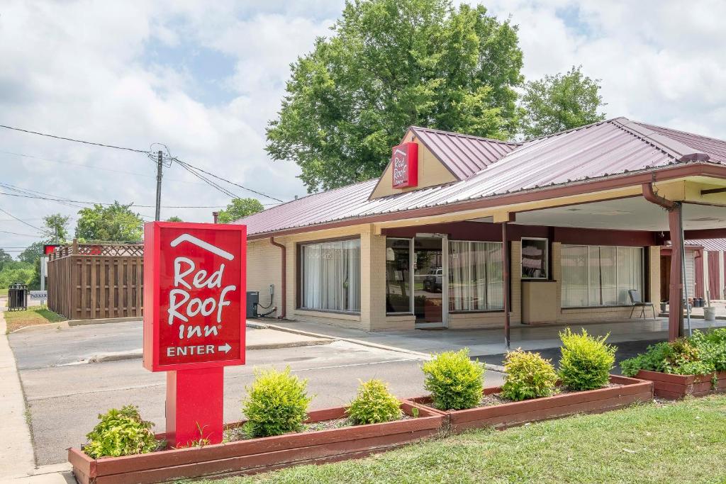Red Roof Inn Starkville - University - main image