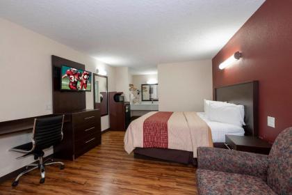 Red Roof Inn Starkville - University - image 15