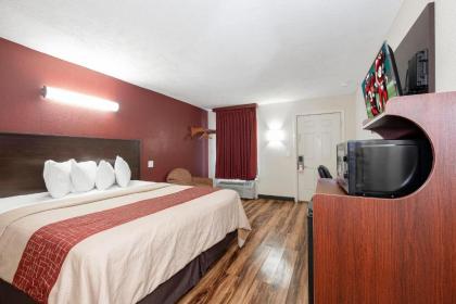 Red Roof Inn Starkville - University - image 9