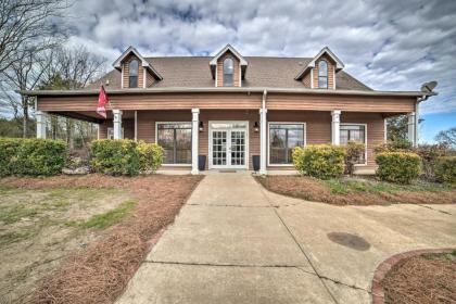 Large Group Retreat - Starkville Clubhouse!