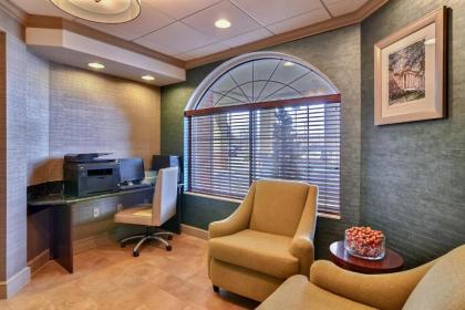 Springhill Suites by Marriott State College - image 13