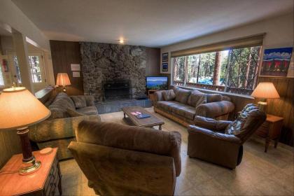 Foothill Folly by Lake Tahoe Accommodations - image 13