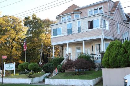 Harbor House Bed and Breakfast New York