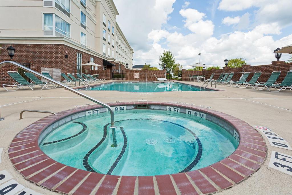 Holiday Inn Statesboro-University Area an IHG Hotel - image 4