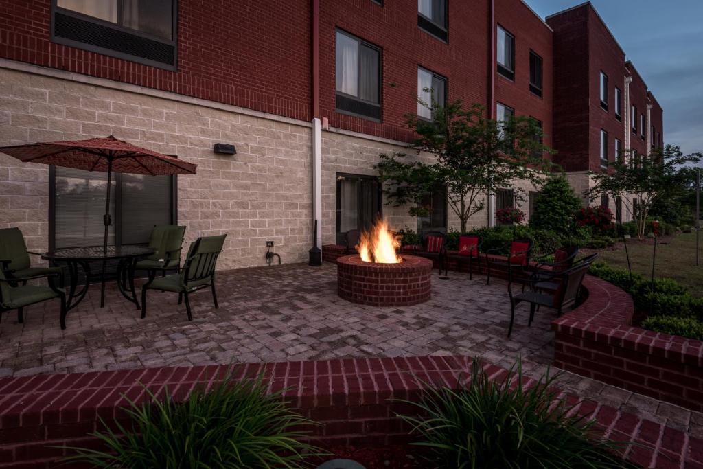 SpringHill Suites Statesboro University Area - image 6