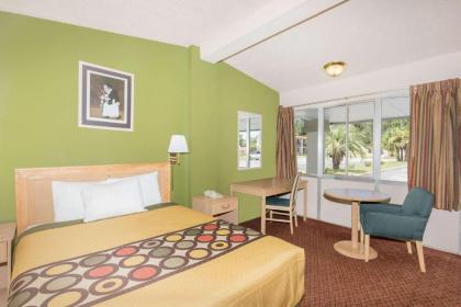 Knights Inn Statesboro - image 15
