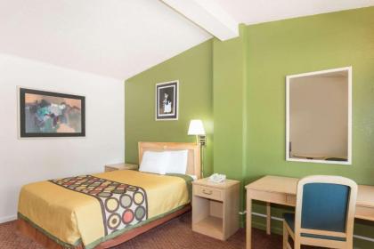 Knights Inn Statesboro - image 6