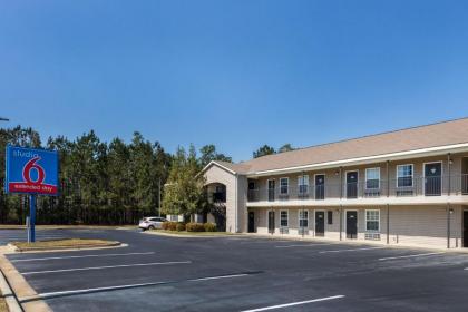 Studio 6-Statesboro GA - image 13
