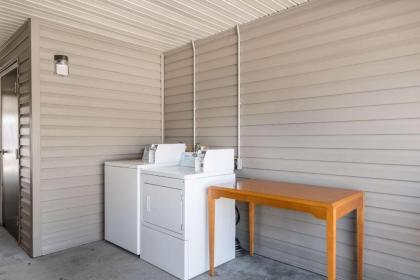 Studio 6-Statesboro GA - image 5
