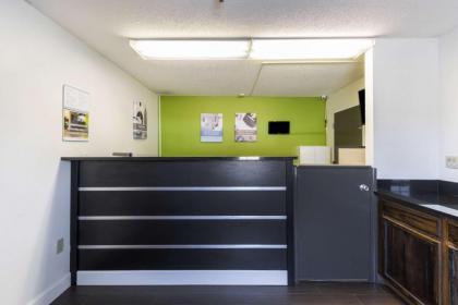 Studio 6-Statesboro GA - image 9