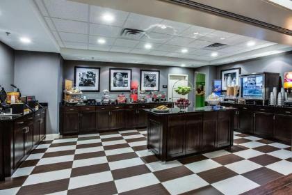 Hampton Inn Statesboro - image 12