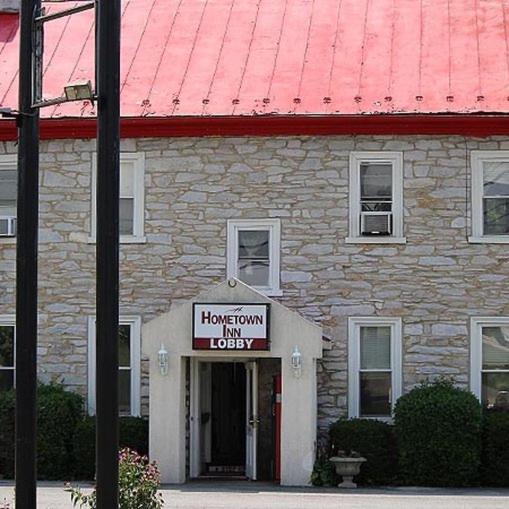 Hometown Inn Staunton - main image