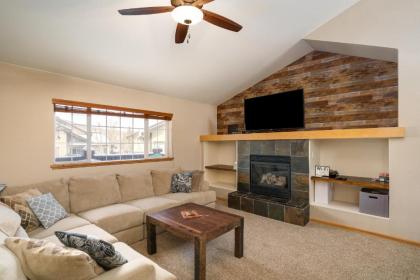 #1018 3 Bed 3 Bath Mountain Townhome