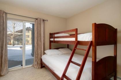 #1018 3 Bed 3 Bath Mountain Townhome - image 5