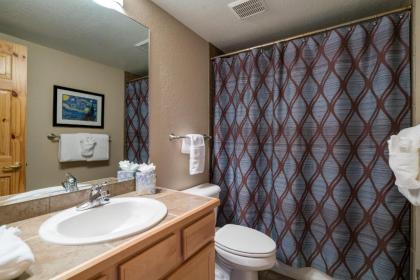 #1018 3 Bed 3 Bath Mountain Townhome - image 7