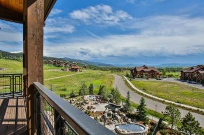 trailhead Lodge 4100