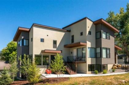 New-Build Near Ski Resort - Walk Downtown & Trails home