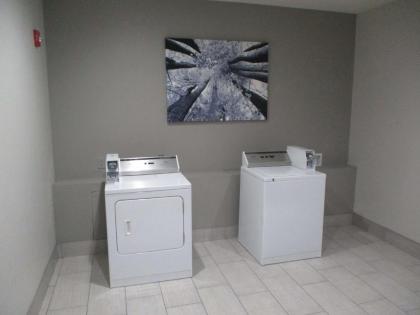 Best Western Plus Stephenville Inn - image 11