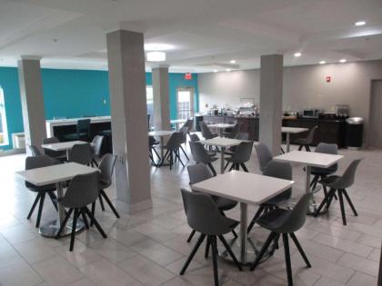 Best Western Plus Stephenville Inn - image 5