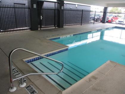 Best Western Plus Stephenville Inn - image 8