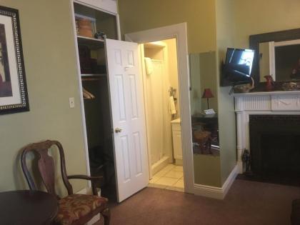 Bayberry House Bed and Breakfast - image 15