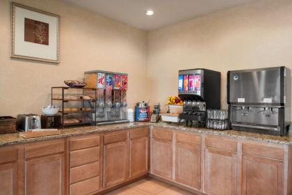 Country Inn & Suites by Radisson Stevens Point WI - image 14