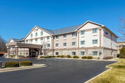 Comfort Suites Stevensville