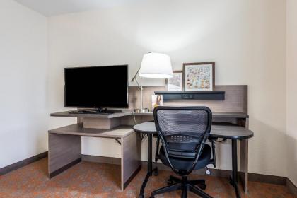 Fairfield Inn & Suites by Marriott St. Joseph Stevensville - image 13