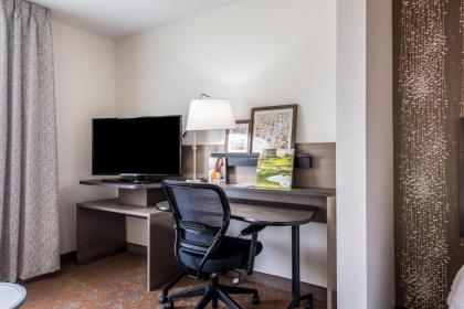 Fairfield Inn & Suites by Marriott St. Joseph Stevensville - image 8