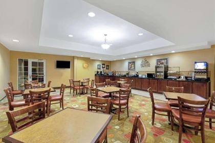 La Quinta by Wyndham Stillwater -University Area - image 4