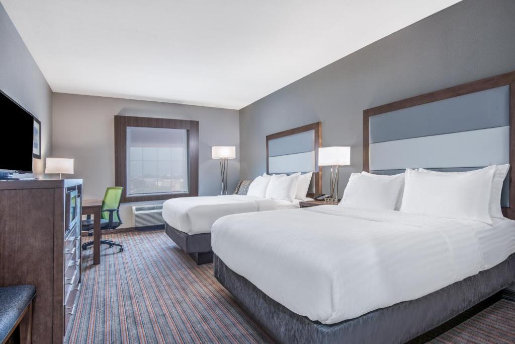 Holiday Inn Express & Suites Stillwater - University Area an IHG Hotel - image 2