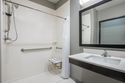 Holiday Inn Express & Suites Stillwater - University Area an IHG Hotel - image 5