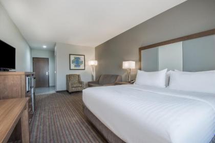Holiday Inn Express & Suites Stillwater - University Area an IHG Hotel - image 8