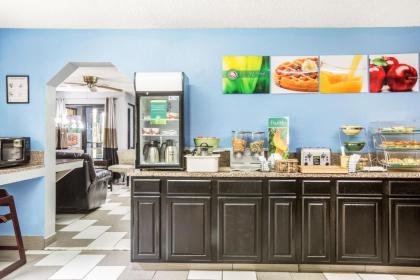 Quality Inn Stockbridge Atlanta South - image 6