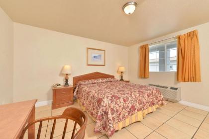 Rodeway Inn Stockton Highway 99 - image 12