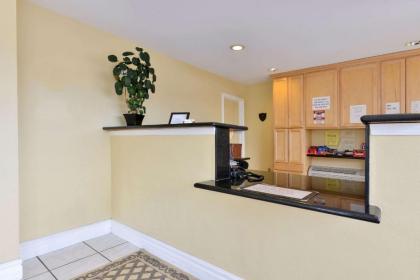 Rodeway Inn Stockton Highway 99 - image 15