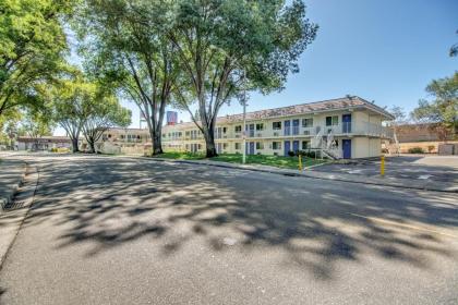 Motel 6-Stockton CA - North - image 11