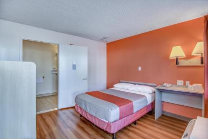 Motel 6-Stockton CA - Charter Way West - image 11