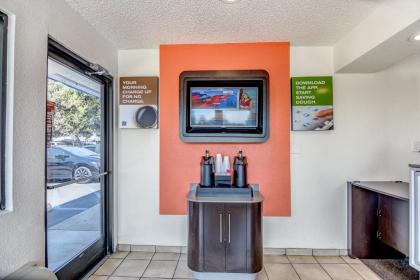 Motel 6-Stockton CA - Charter Way West - image 7