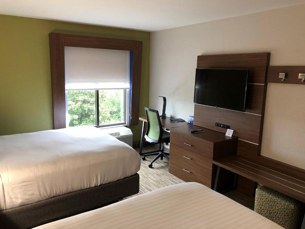 Holiday Inn Express Atlanta-Stone Mountain an IHG Hotel - image 3