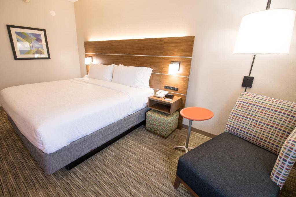 Holiday Inn Express Atlanta-Stone Mountain an IHG Hotel - image 7