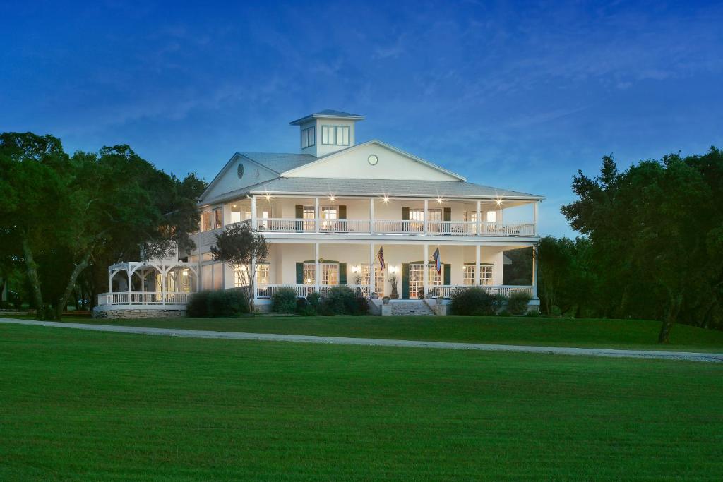 Rose Hill Retreat AAA Four Diamond Inn - main image