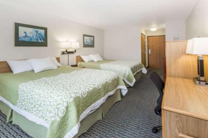 Days Inn by Wyndham Stoughton WI. - image 9