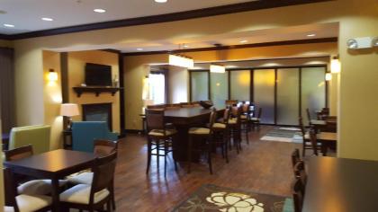 Hampton Inn Stow - image 2