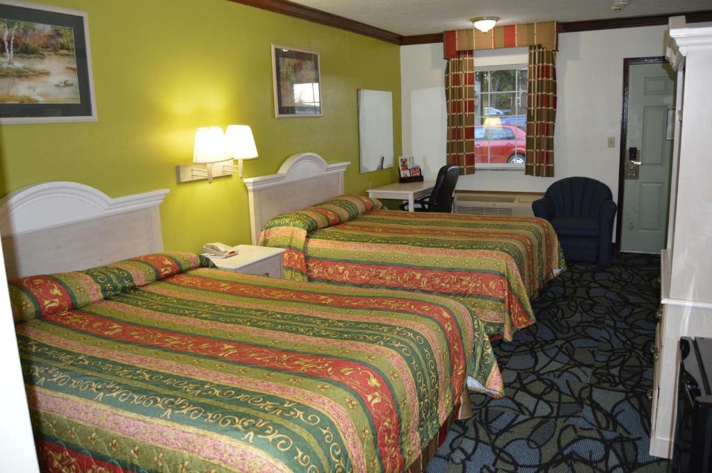Economy Inn Cuyahoga Falls - image 3