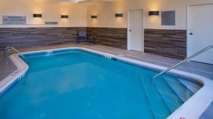 Fairfield Inn & Suites by Marriott Akron Stow - image 11